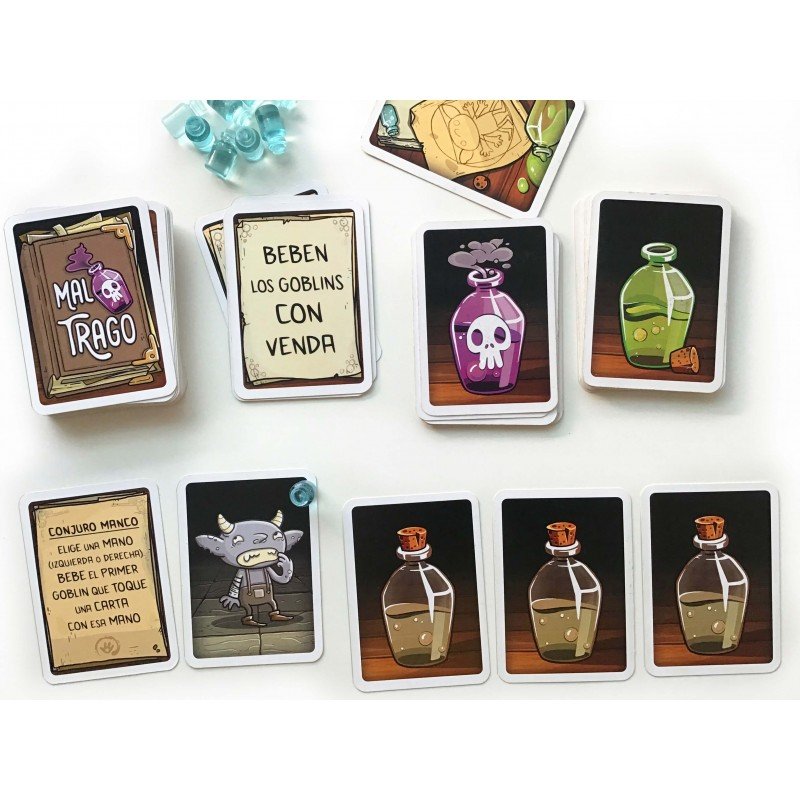 Cartas, pociones y fichas del juego Mal Trago