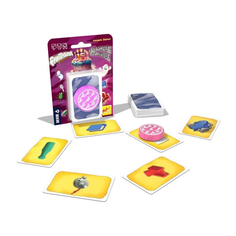 Cartas, objetos y tarta de Fantasma Blitz Feliz aniversario