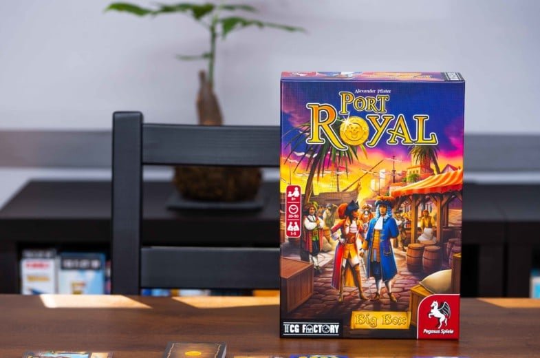 Port Royal Big Box desplegado con cartas y componentes